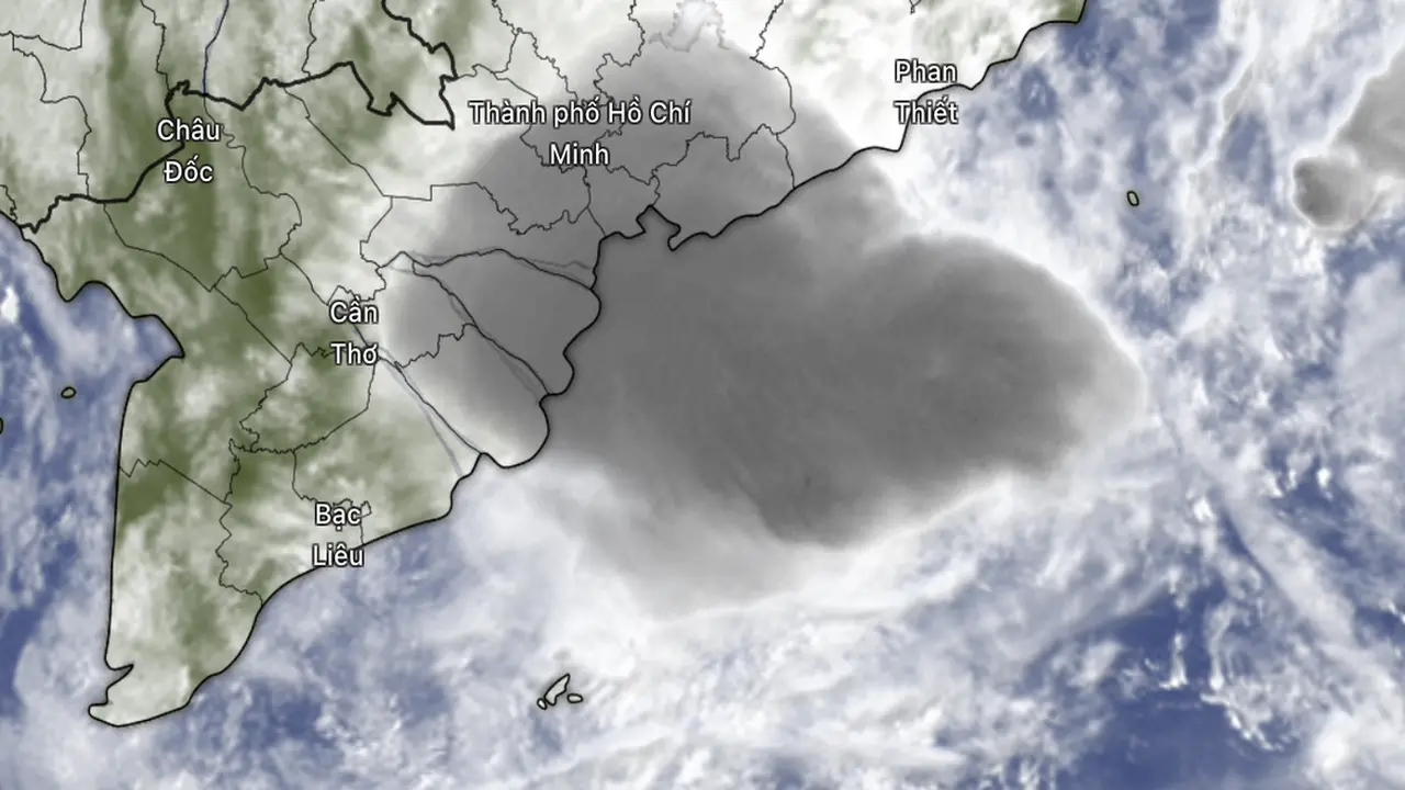 توقعات بهطول أمطار غزيرة غير موسمية على مدينة هو تشي منه خلال المساء
